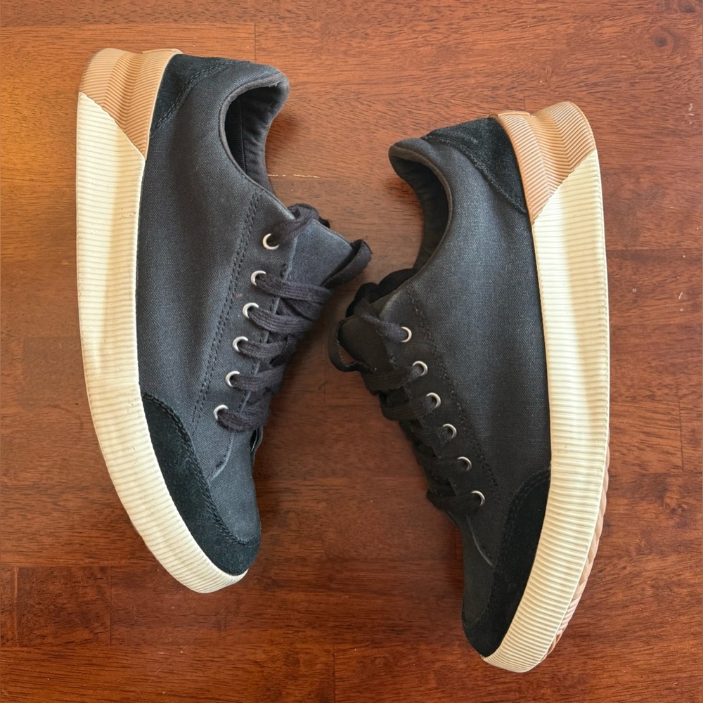 SOREL women’s OutNAbout Waterproof Low Sneakers Black Canvas Comfort Walking 10✨ - Picture 2 of 7